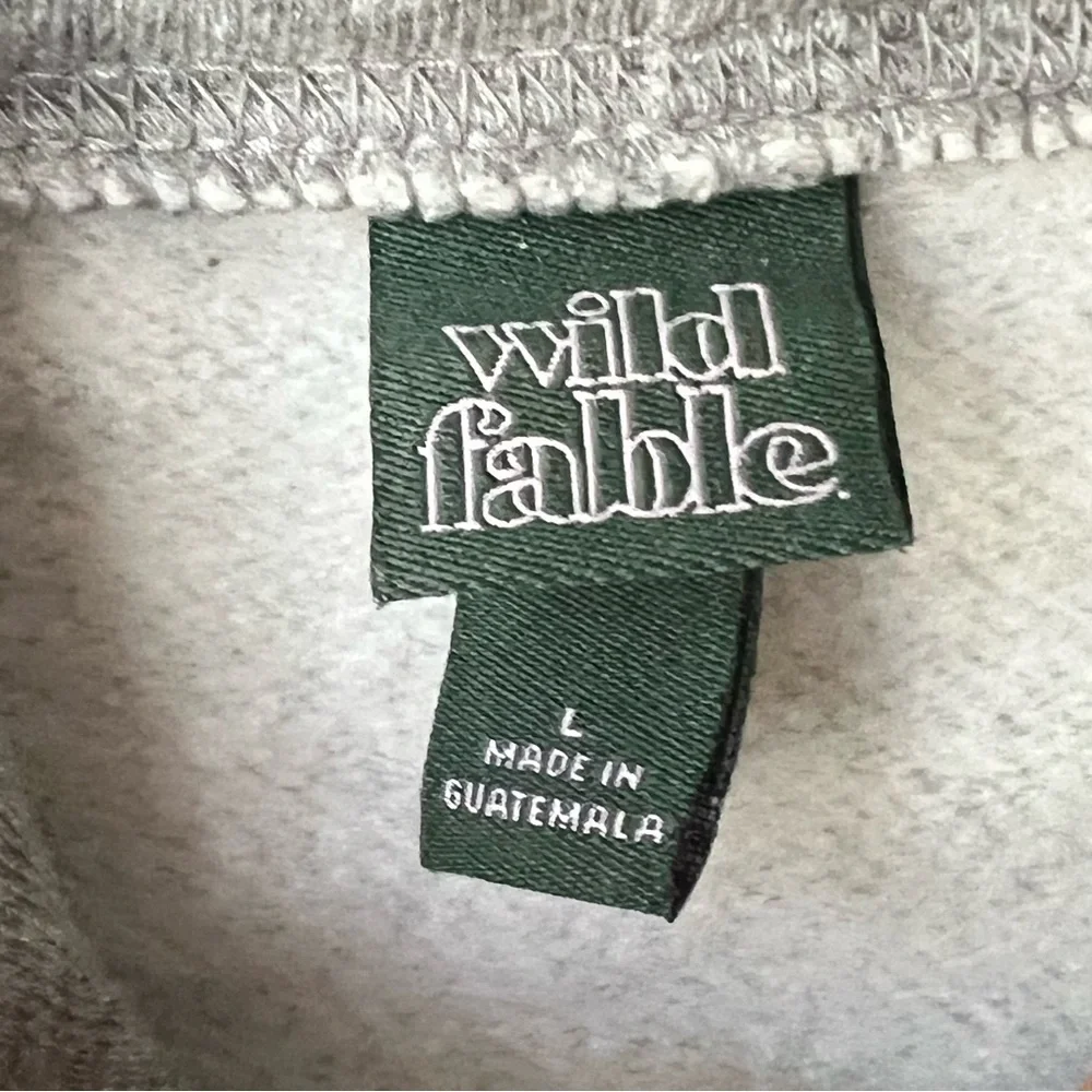 Wild Fable Women’s Heather Gray Cropped Hoodie Sweatshirt Size L Athleisure - Picture 3 of 5
